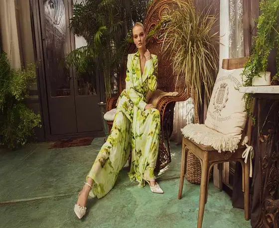 A Side-by-Side: Badgley Mischka Against the Competition