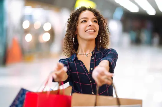 8 Smart Ways to Manage Your Spending Wisely