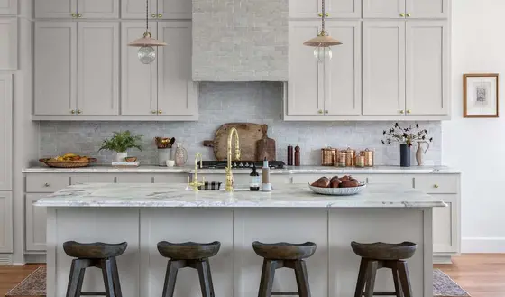 Organize Your Kitchen Island: 10 Practical Ideas for a Smart Space