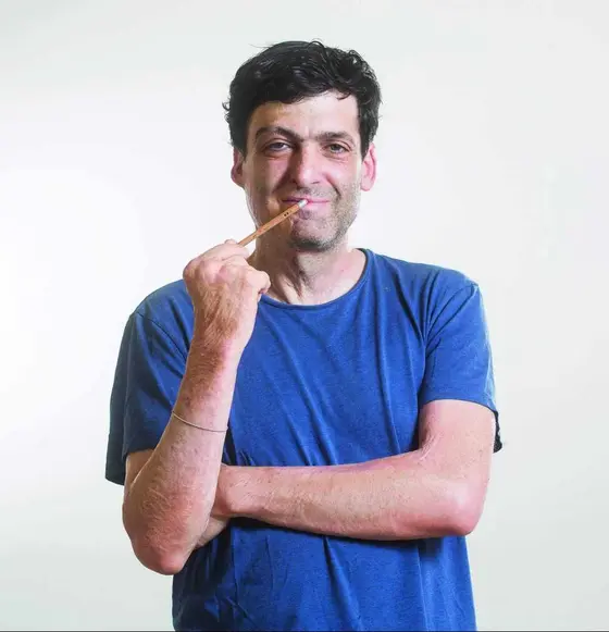 Master Your Holiday Spending with Insights from Dan Ariely