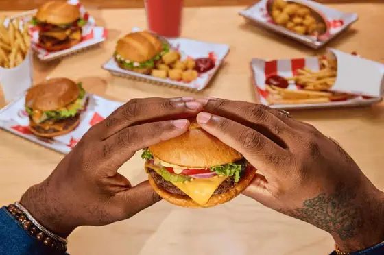 Tasting the Shift: How Smashburger Stands Out in 2026
