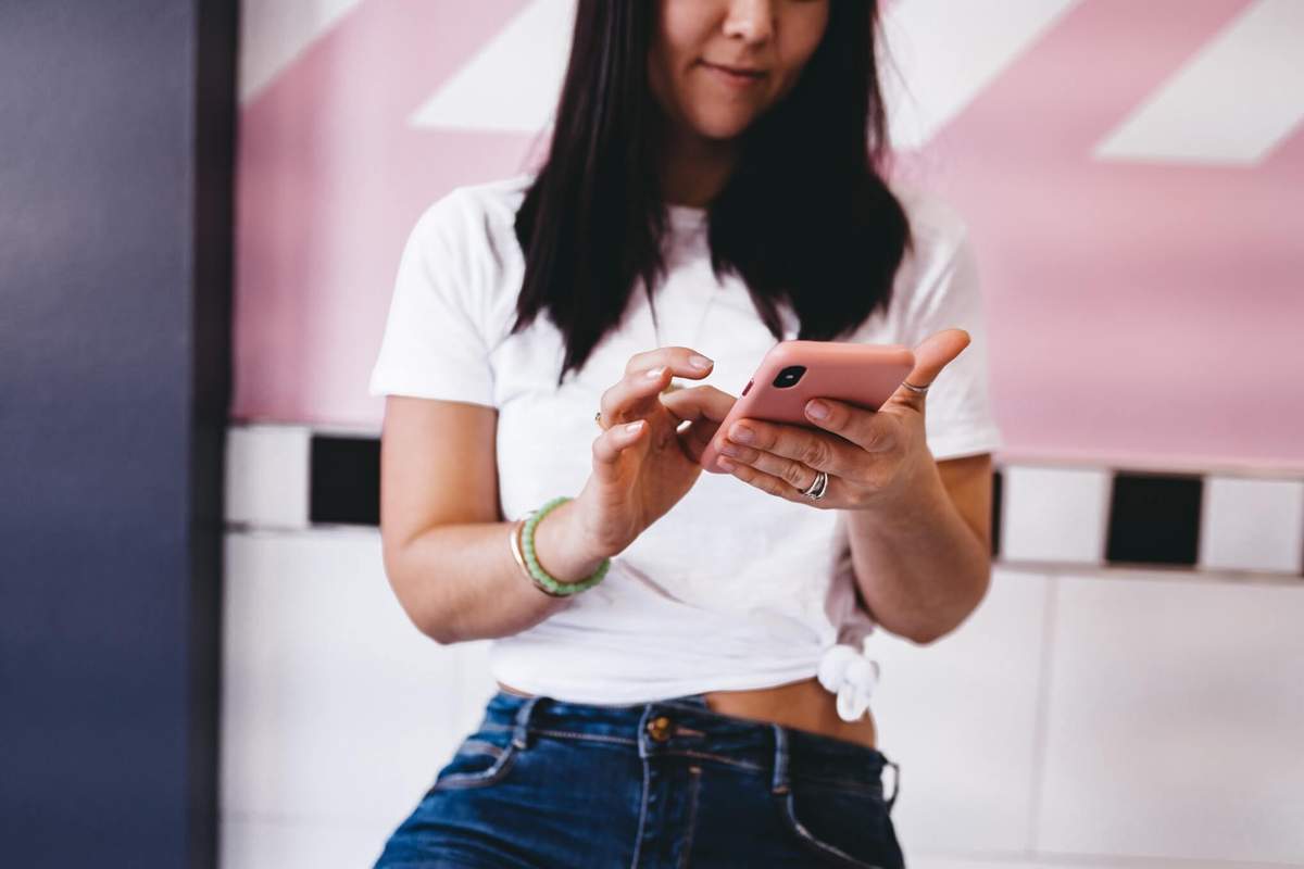 Shopping Apps Simplify Life but Can Lead to Overspending: Here’s How to Combat It