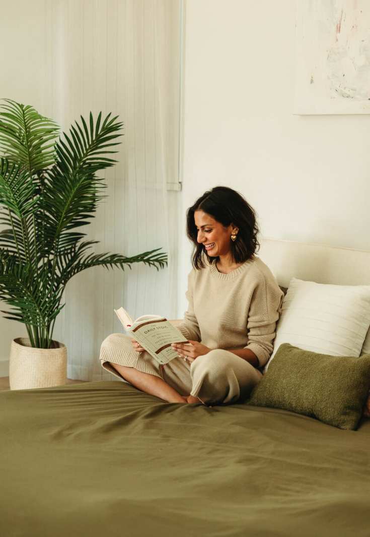 reading in bed_postpartum nutrition