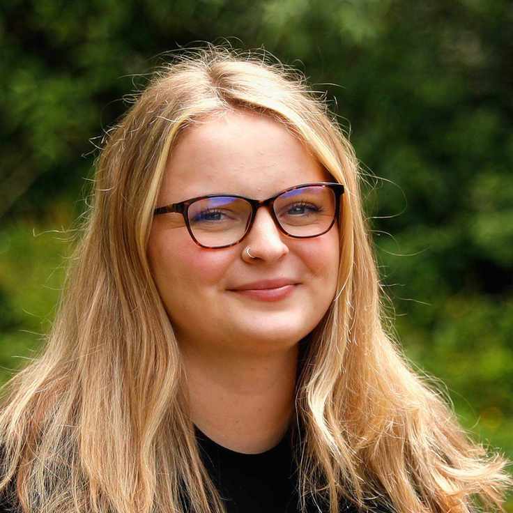 Headshot of Rhiannon Odey