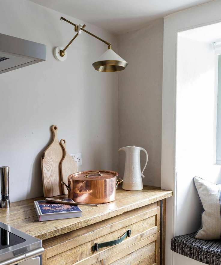 Farmhouse-kitchen-lighting-ideas-10a-gunter-and-co