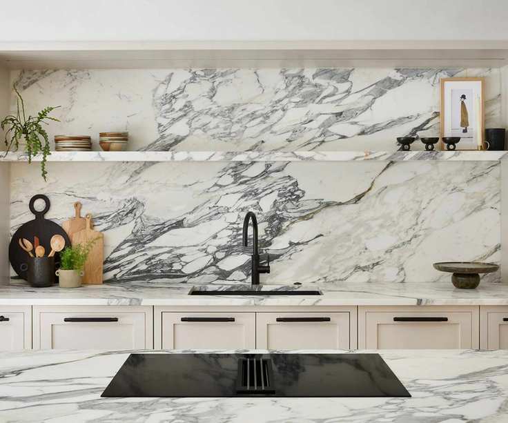 White backsplash