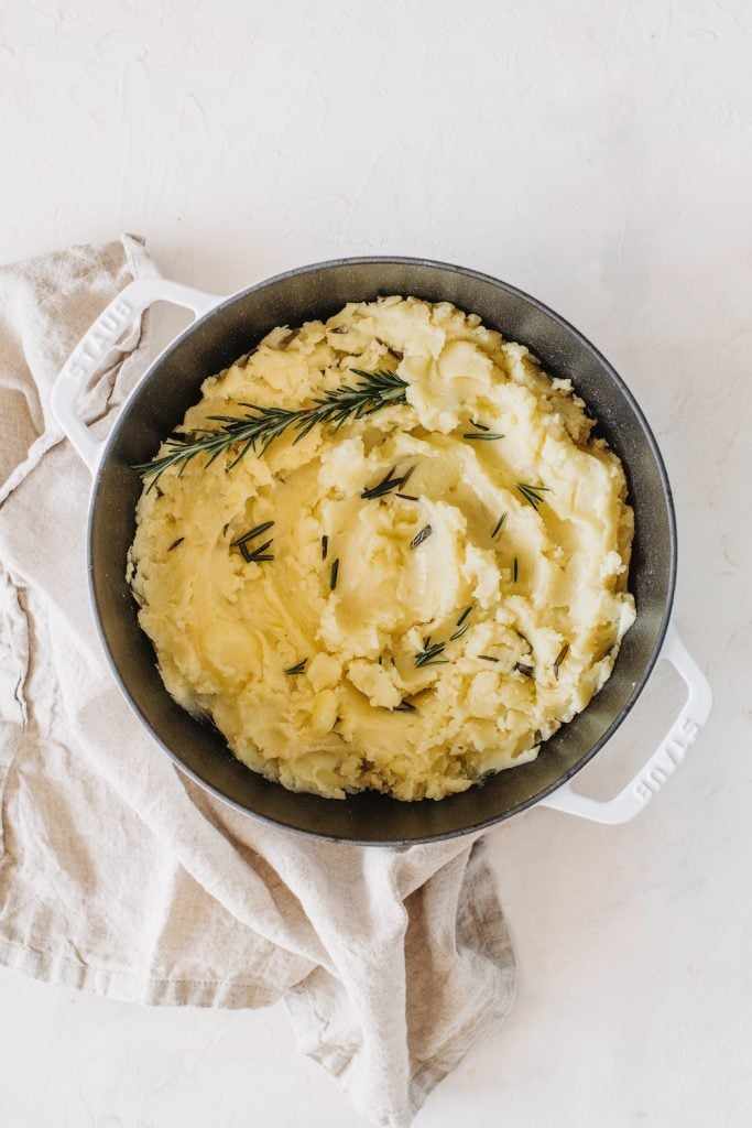 thanksgiving-vegan-mashed-potatoes
