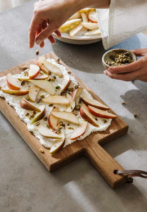 ricotta board with pears and pistachios