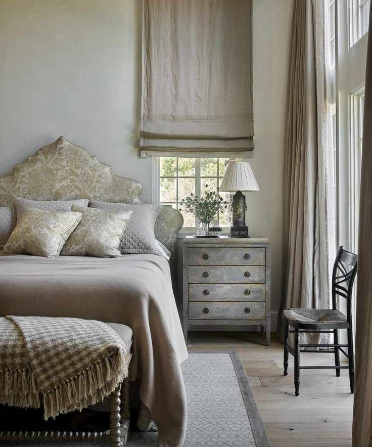 A cozy grey bedroom