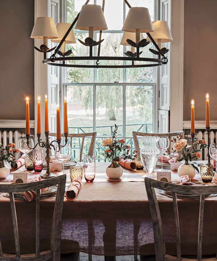 Christmas table setting with pink and yellow theme