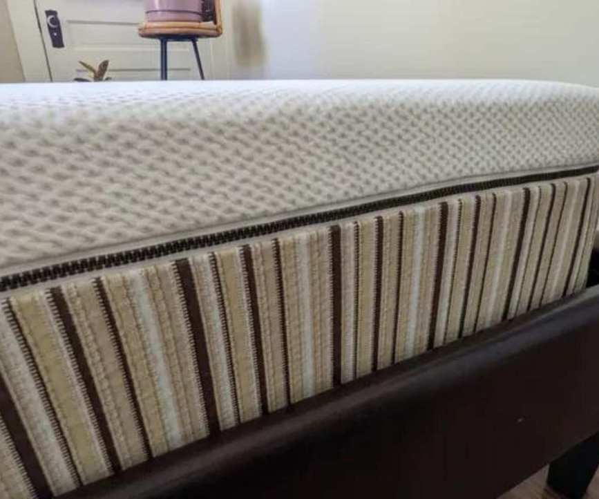 Corner view of the mattress