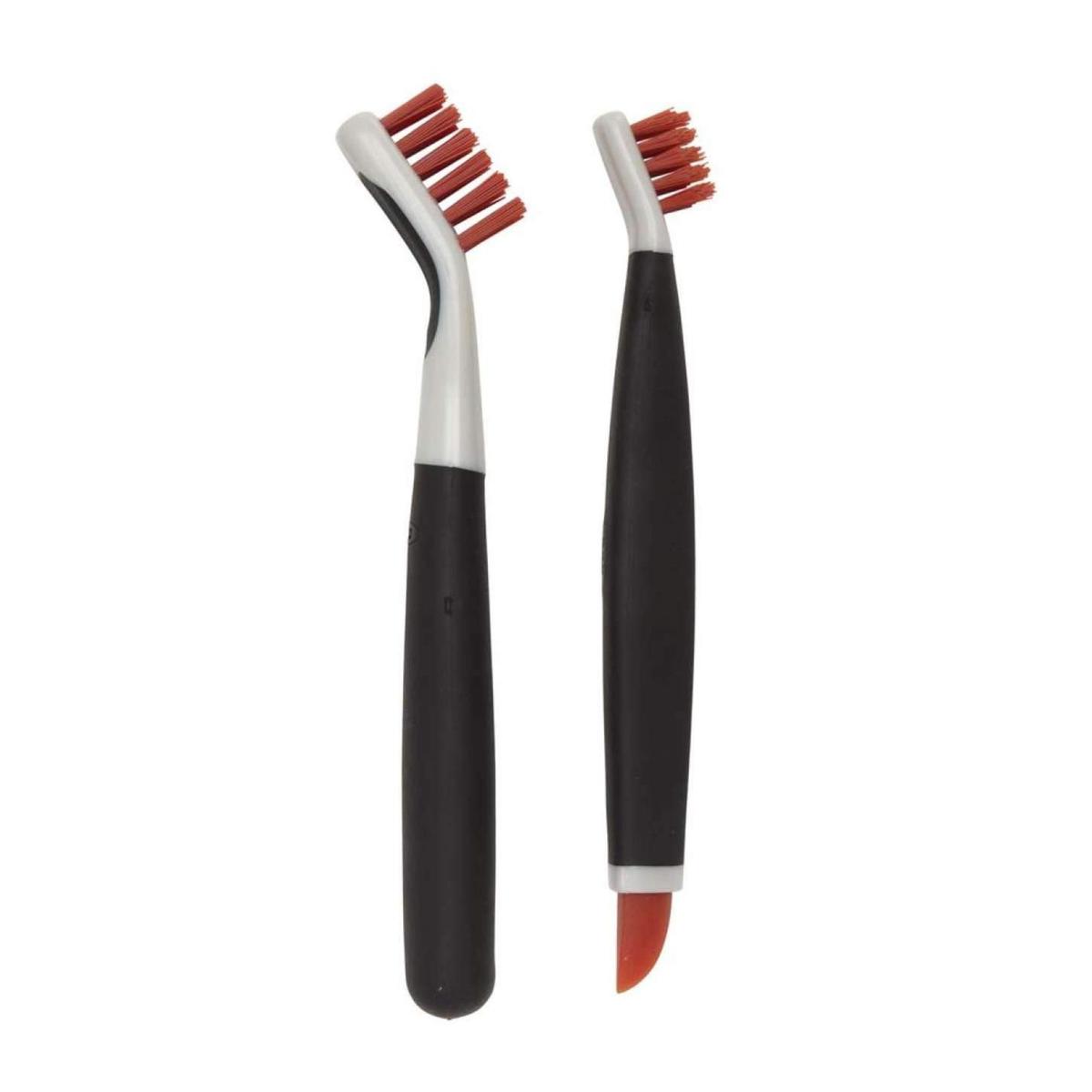 Black and red crevice scrubbing brushes