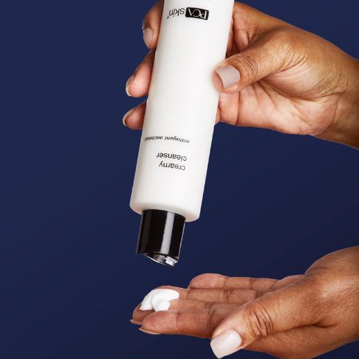 skin-sensitivity-luck-blog-3.png PCA Skin Creamy Cleanser in Hand