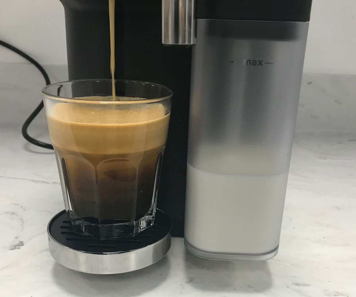 Nespresso Vertuo Lattissima Americano