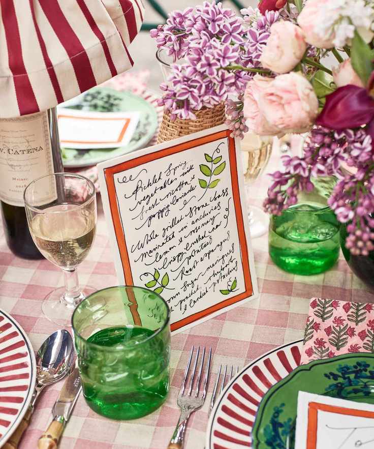 Dining table styling