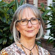 Carol J Alexander