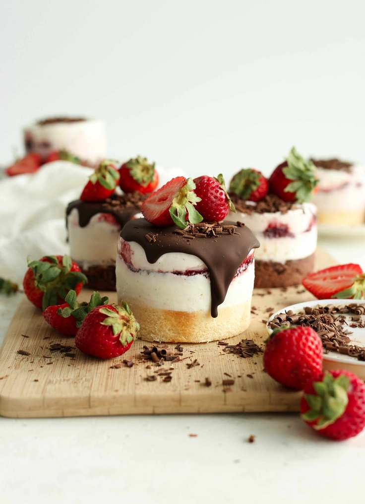 easy mini ice cream cake for celebrations