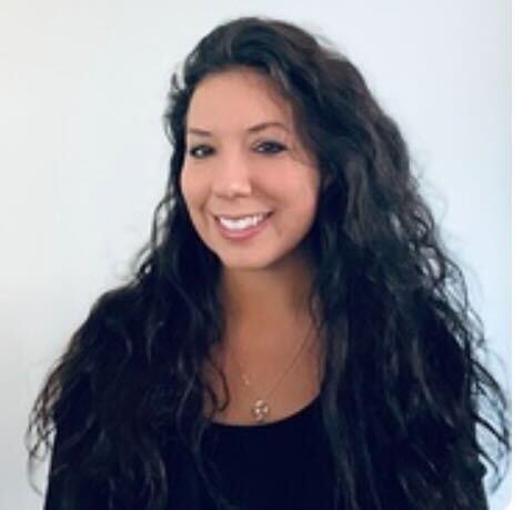 Lindsay Springer headshot