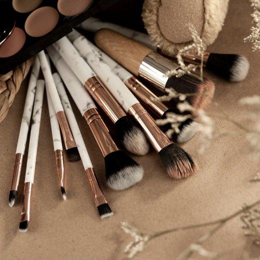 makeup brushes