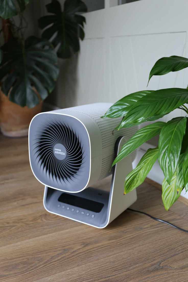 Coway Airmega Aim Air purifier in action