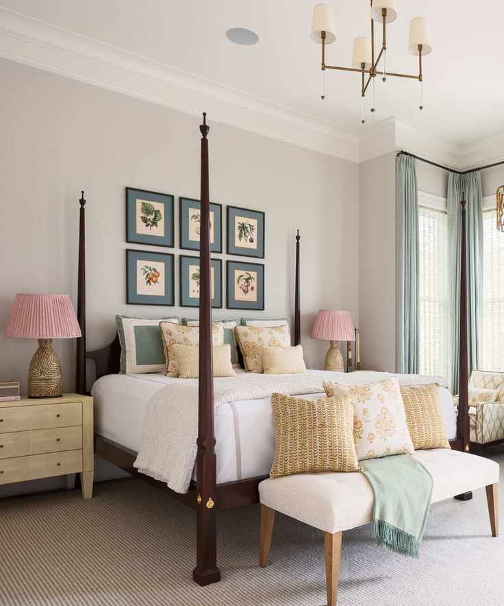 Cream bedroom with four poster bed