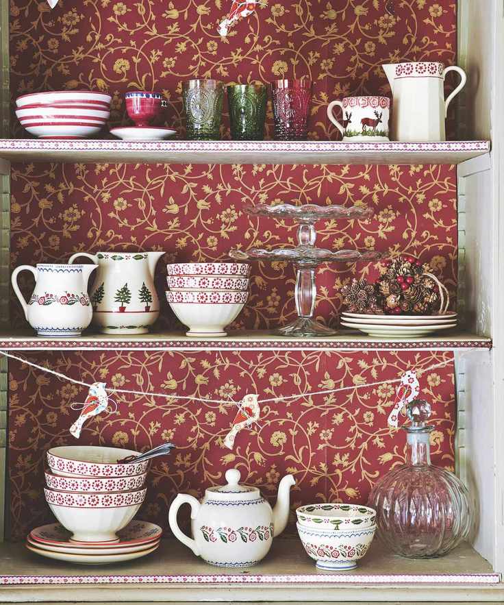 Kitchen decor ideas with open shelving displaying colorful crockery