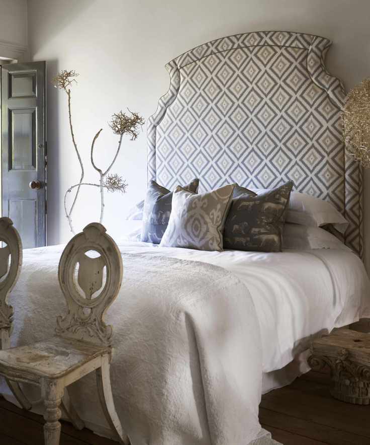 Statement headboard trend