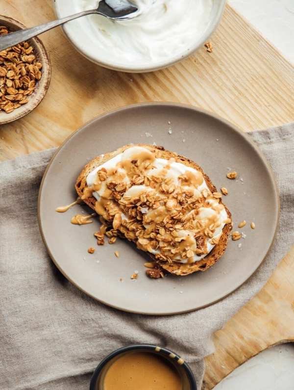 yogurt toast_filling breakfast ideas