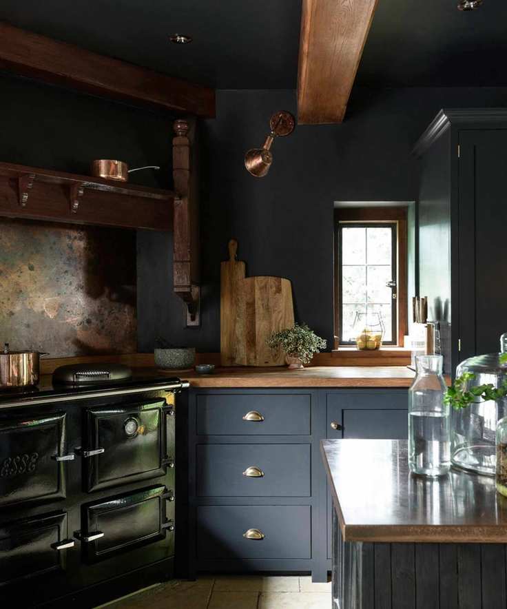 Black monochrome kitchen