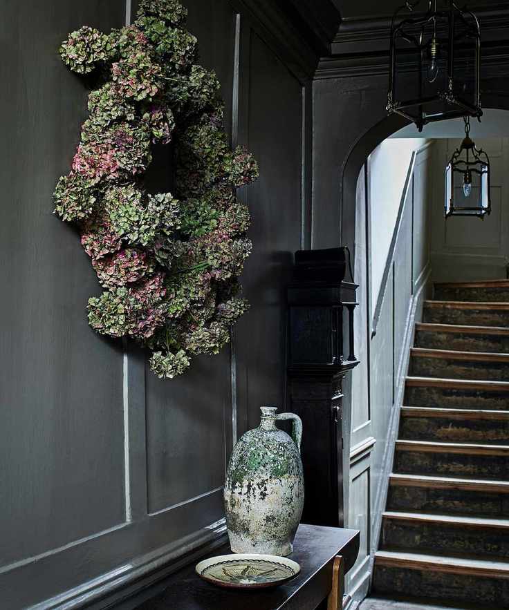 Christmas hallway with wreath on wall