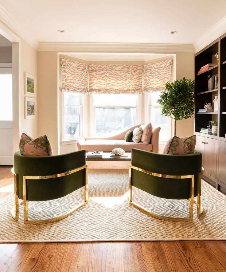 Living room with a daybed under a bay window