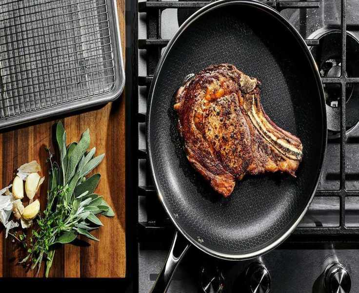 Ditch Flowers: Hexclad Cookware Makes the Perfect Mother’s Day Gift