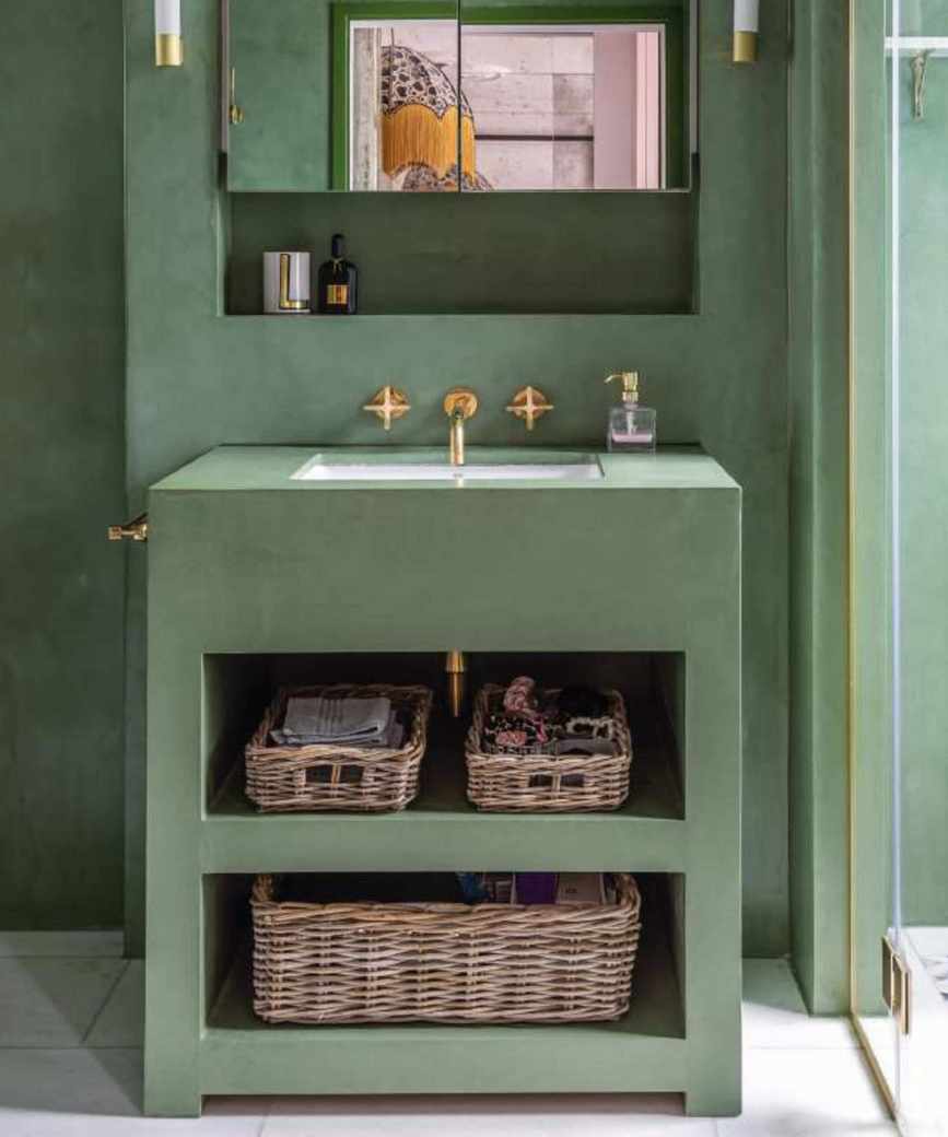 Bathroom vanity