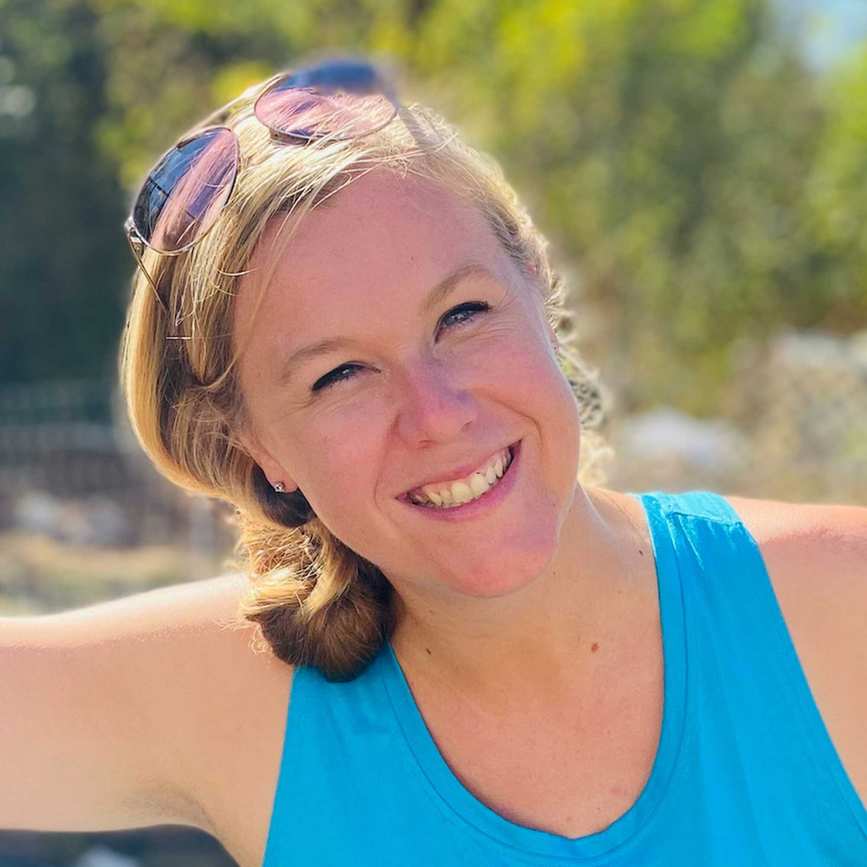 headshot of Carrie Spoonemoore of From Seed to Spoon app