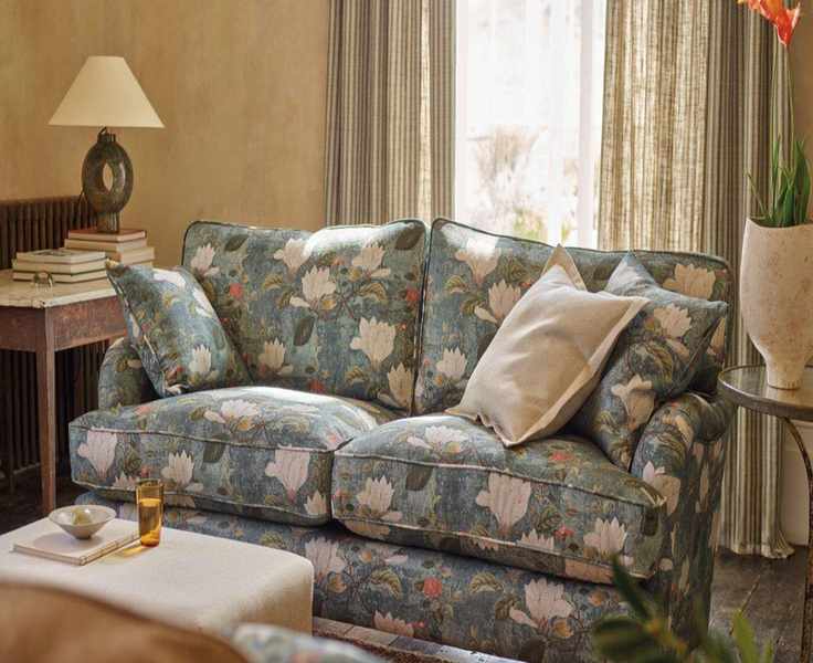 5 Essential Items to Declutter This Winter to Combat Damp and Mold