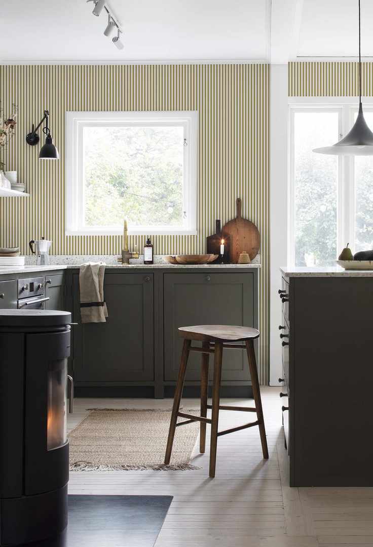 Sandberg Estelle wallpaper in Mustard