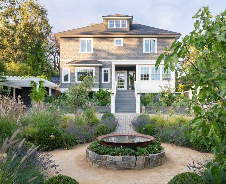 Backyard landscaping ideas