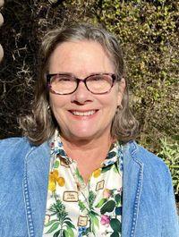 Susan Betz headshot