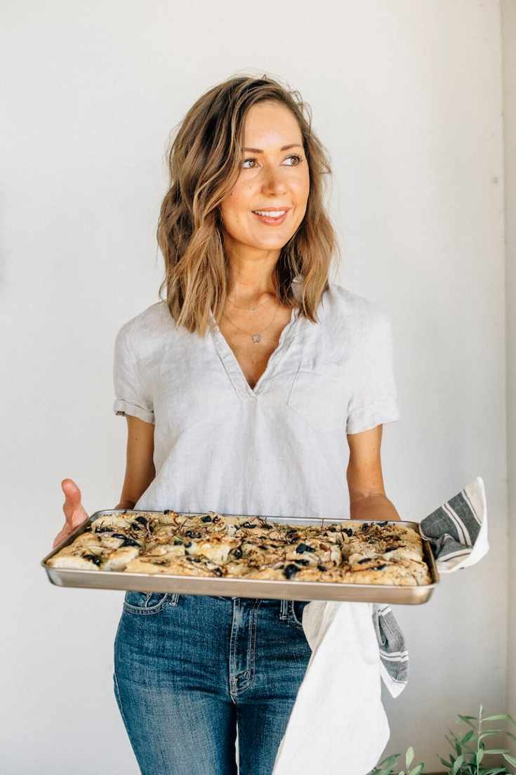 Easy Thanksgiving Appetizer - No-Knead Olive & Rosemary Focaccia Recipe