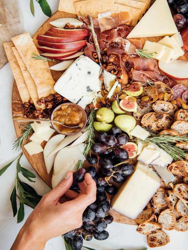 fall-charcuterie-board