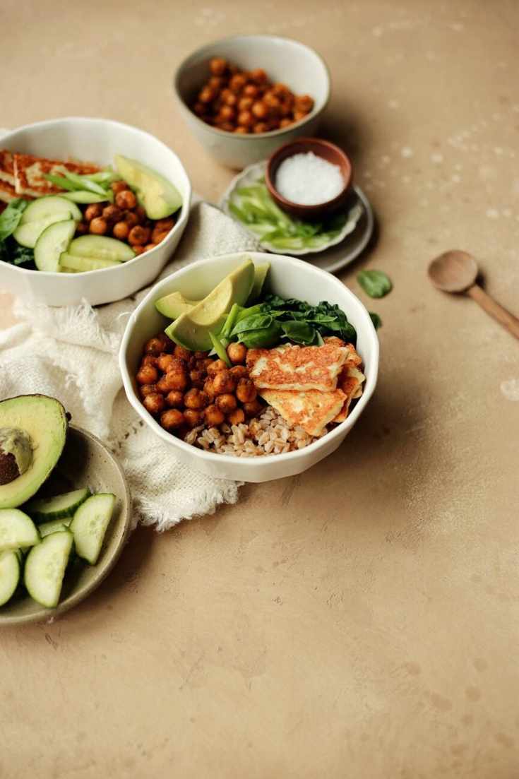 spiced chickpea grain bowl