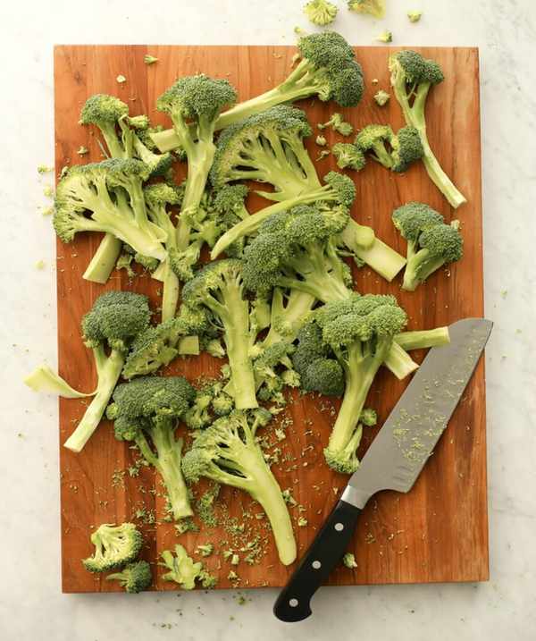 Crispy Sweet and Spicy Roasted Broccoli