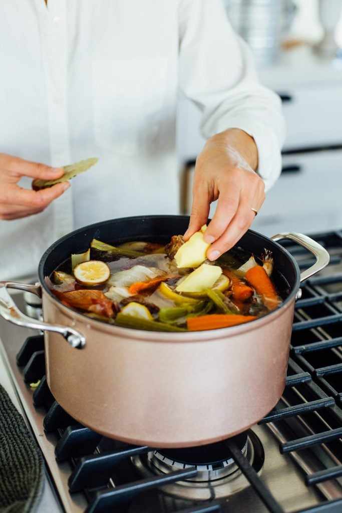 Homemade bone broth_bone broth vs collagen