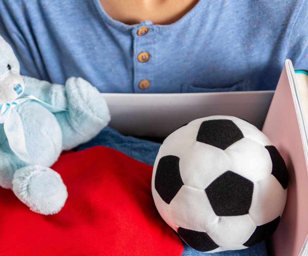 Decluttering a child's room