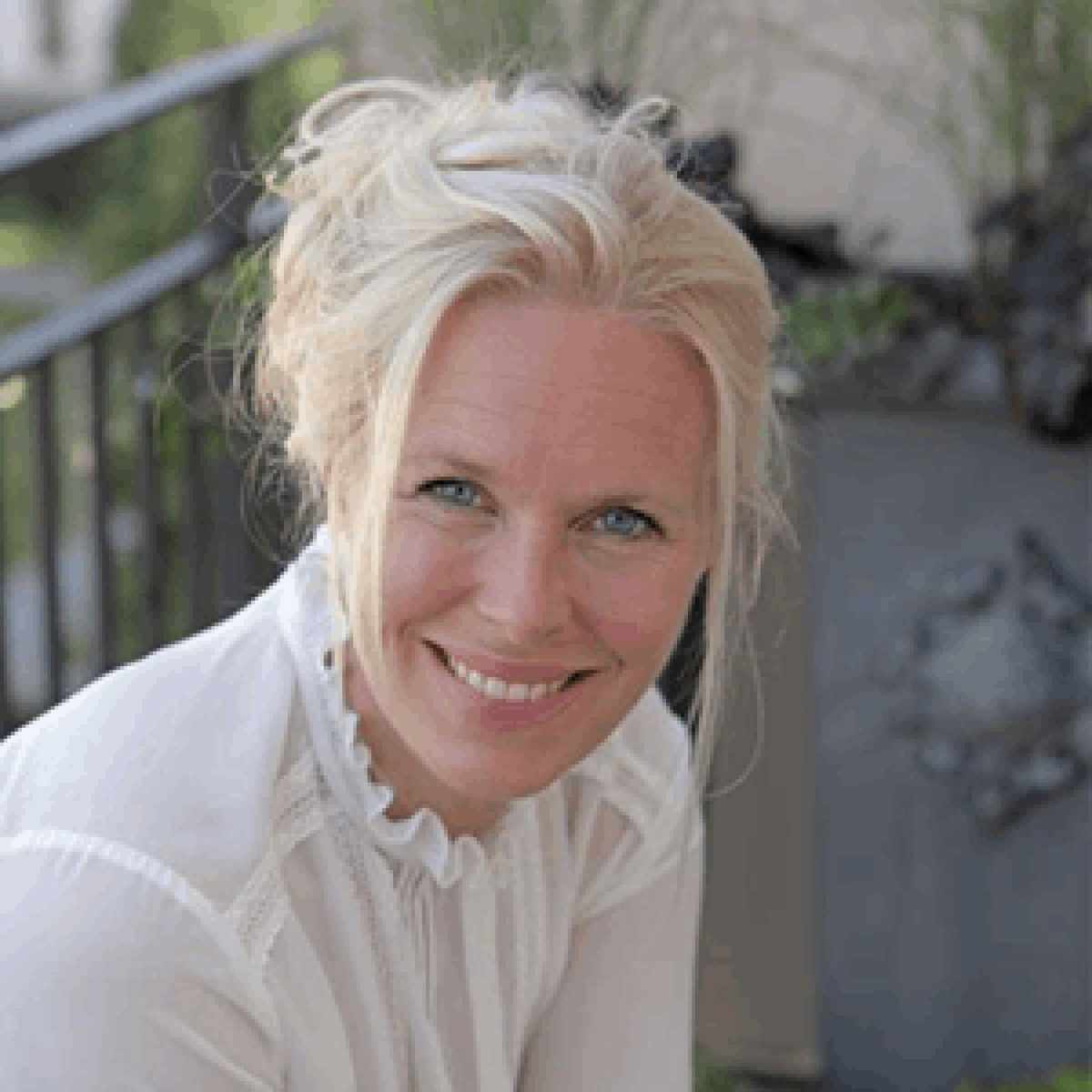 headshot of landscape designer Annika Zetterman