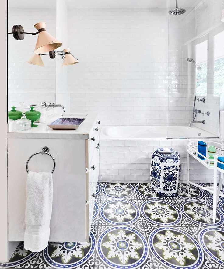 Bathroom with towel ring