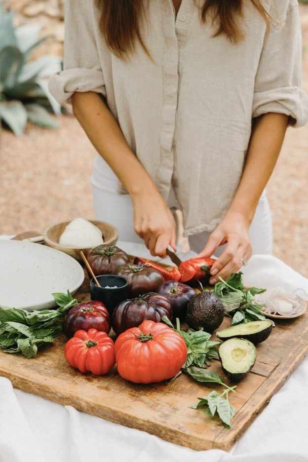 avocado caprese salad