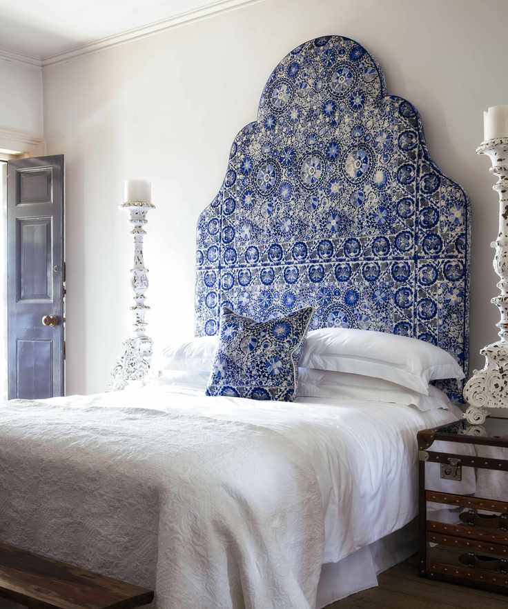 Statement headboard trend