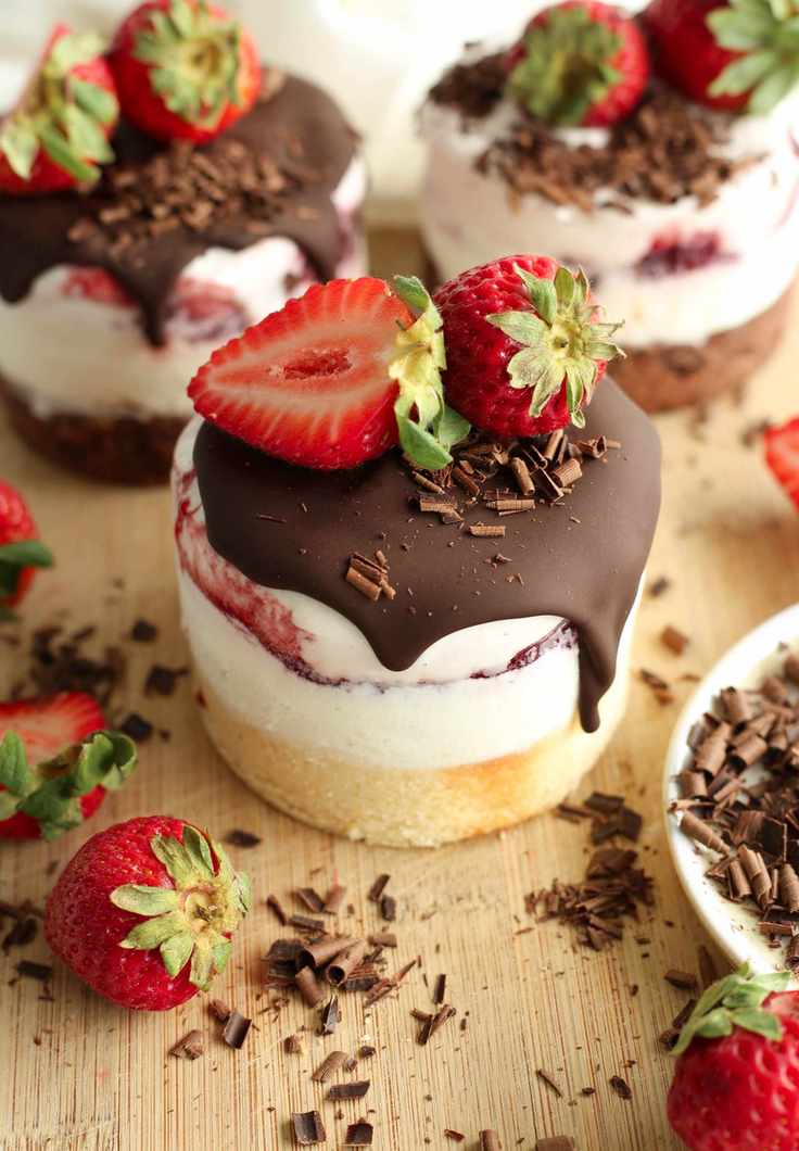 easy mini ice cream cake for celebrations