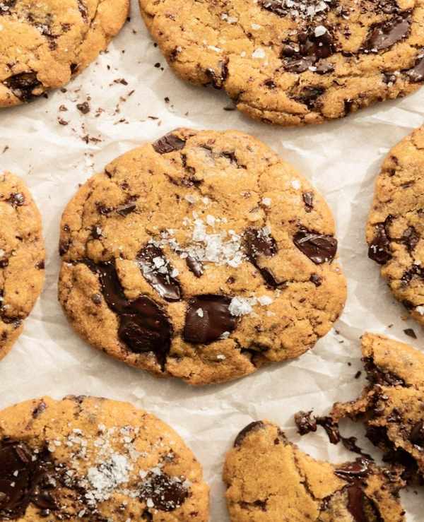 Chewy Pumpkin Chocolate Chip Cookies